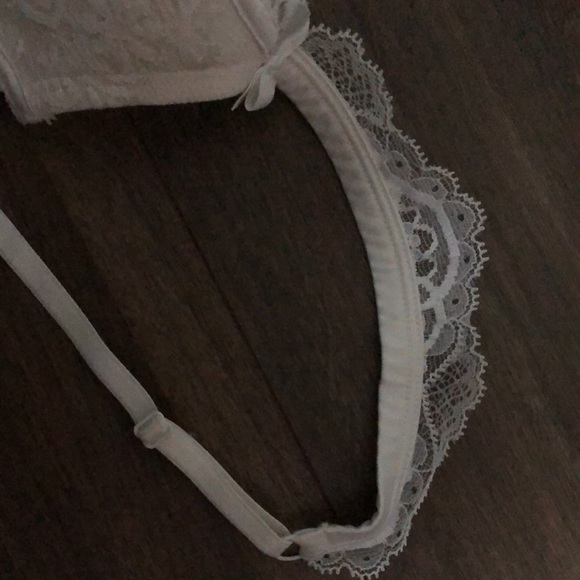 Lacey jeweled bra in white with pleated satin - Picture 4 of 4